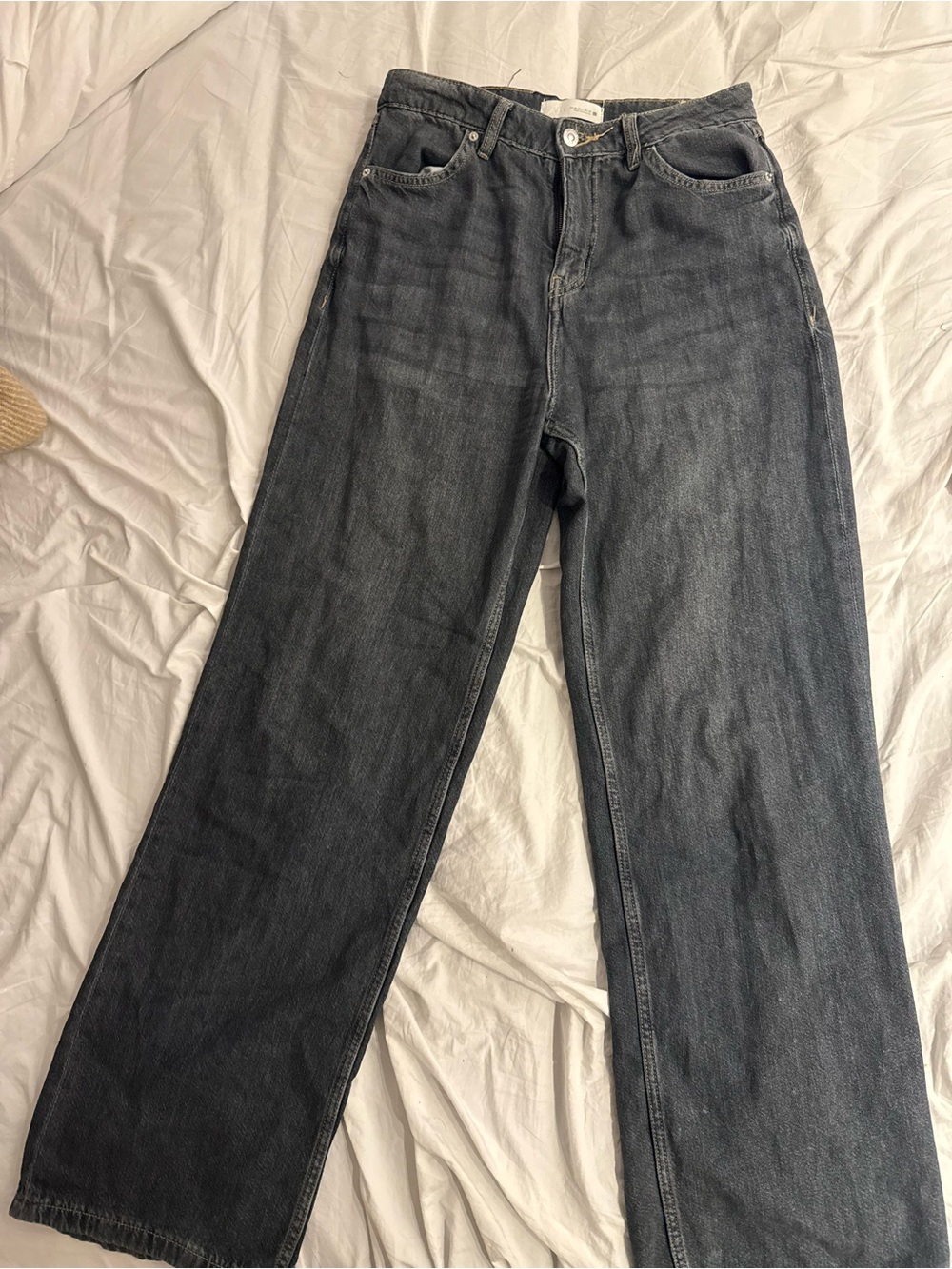 Zara Classic Women’s Jeans in Washed Black- extremely soft